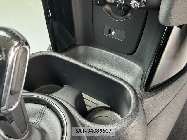 Bmw MINI 2021-06 8354972-22