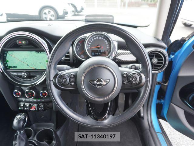 Bmw MINI 2018-07 8367029-6