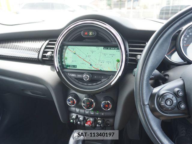 Bmw MINI 2018-07 8367029-8