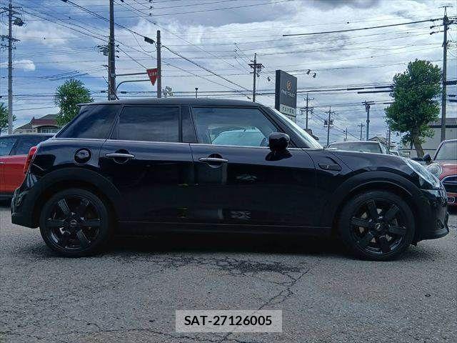 Bmw MINI 2022-06 8413625-15