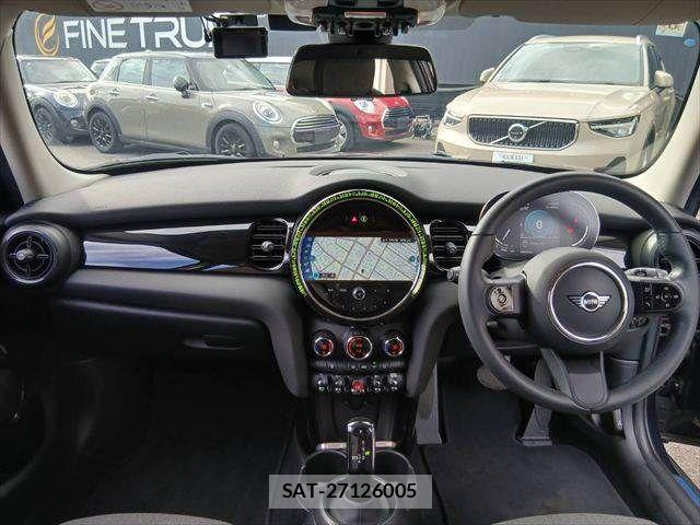 Bmw MINI 2022-06 8413625-2