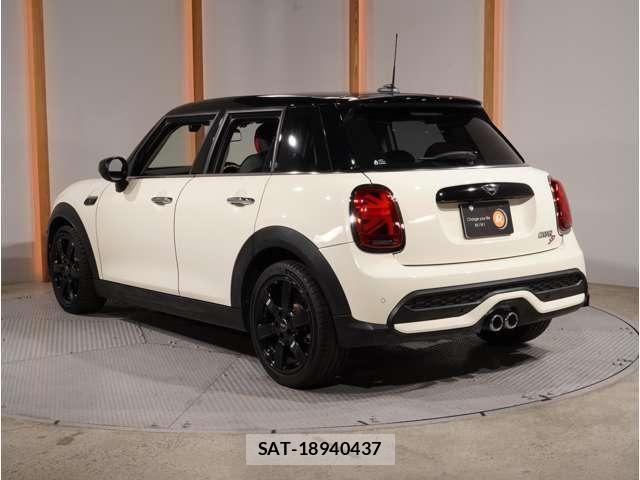 Bmw MINI 2022-06 8457915-1