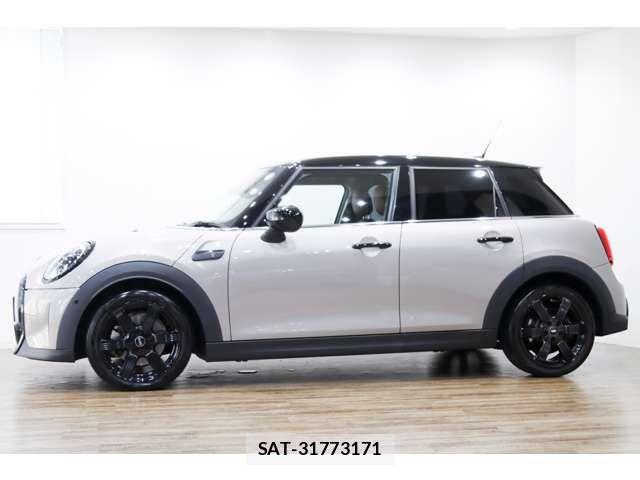 Bmw MINI 2023-06 8660270-7
