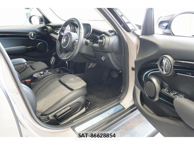 Bmw MINI 2023-11 8685963-21