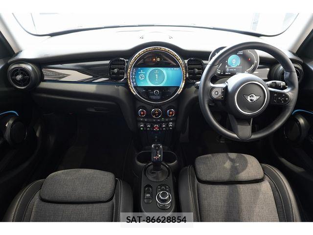 Bmw MINI 2023-11 8685963-25