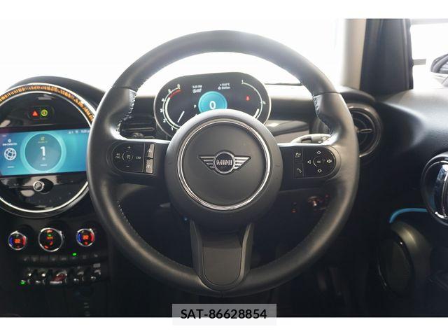 Bmw MINI 2023-11 8685963-26