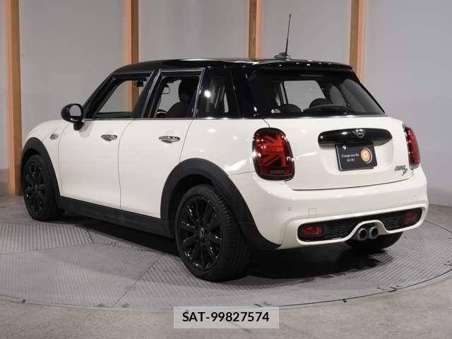 Bmw MINI 2020-02 8830361-1