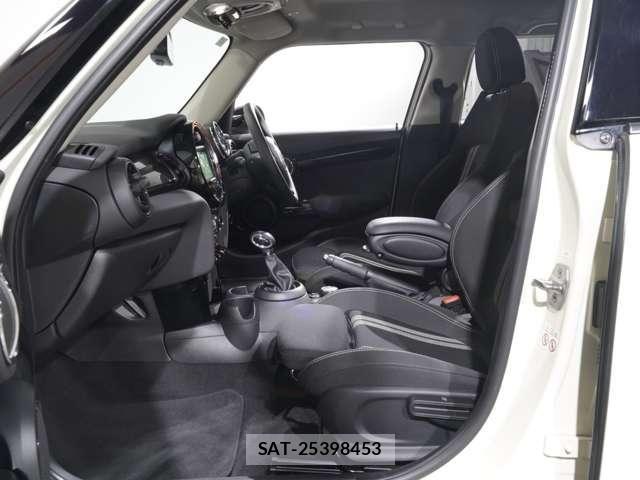 Bmw MINI 2019-06 8830362-9