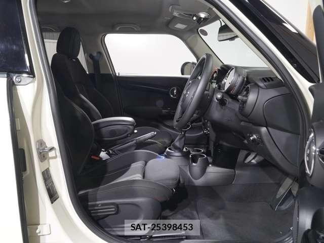 Bmw MINI 2019-06 8830362-10