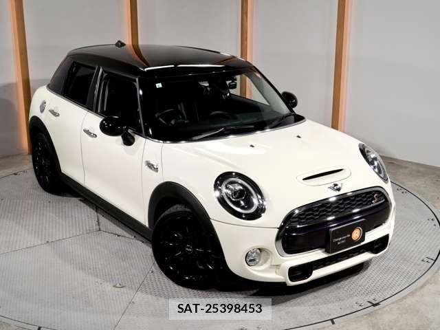 Bmw MINI 2019-06 8830362-16