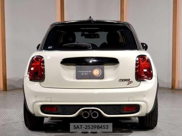 Bmw MINI 2019-06 8830362-7
