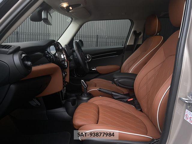 Bmw MINI 2021-12 8883932-13