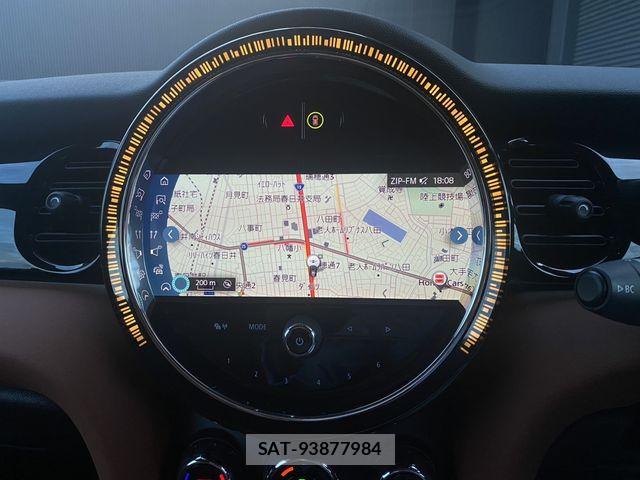 Bmw MINI 2021-12 8883932-18