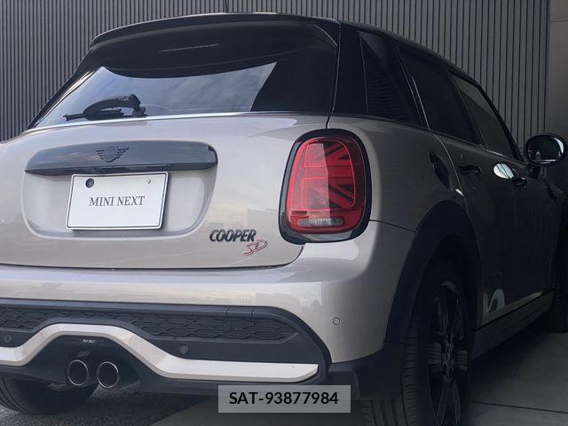 Bmw MINI 2021-12 8883932-7