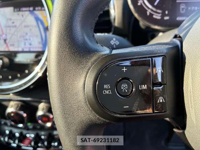 Bmw MINI 2023-10 7215699-12