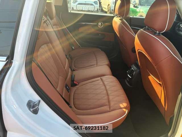 Bmw MINI 2023-10 7215699-16
