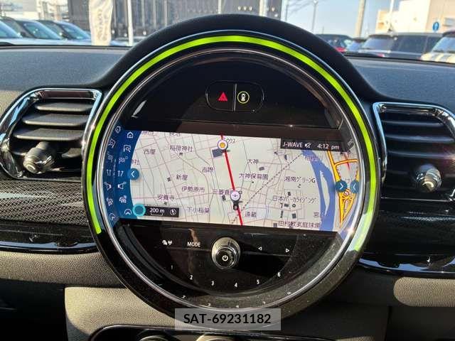 Bmw MINI 2023-10 7215699-18