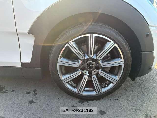 Bmw MINI 2023-10 7215699-8
