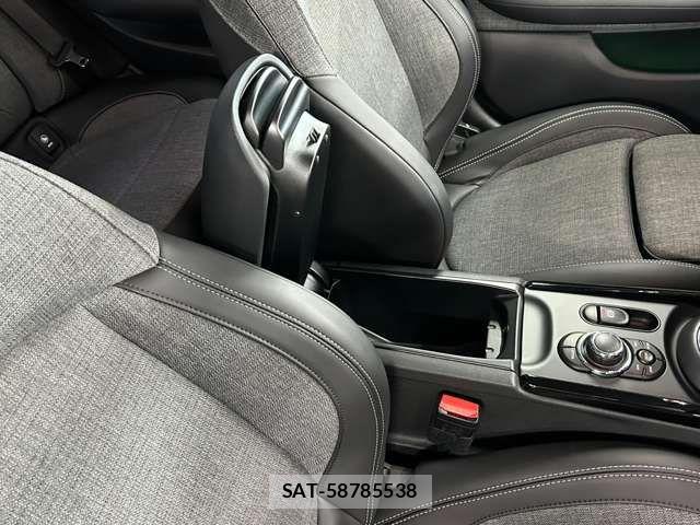 Bmw MINI 2022-04 7725776-18
