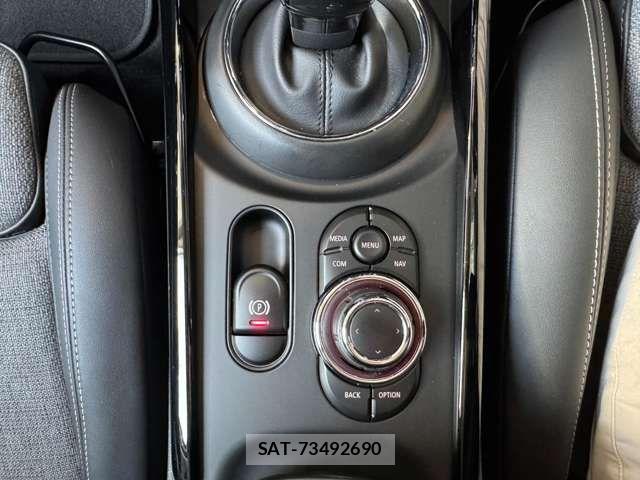 Bmw MINI 2021-08 8074622-18