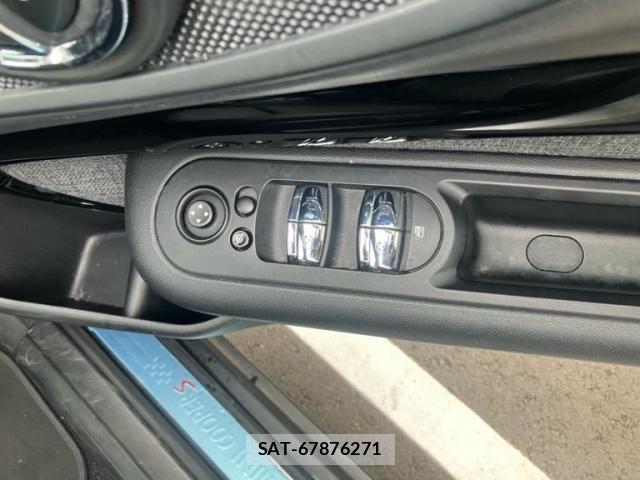 Bmw MINI 2021-12 8796676-9