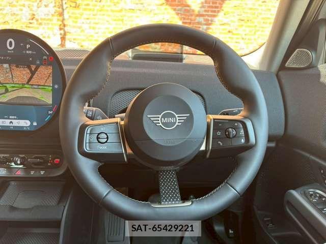 Bmw MINI 2024-03 1217618-17