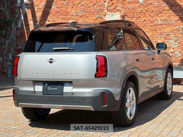 Bmw MINI 2024-03 1217618-7