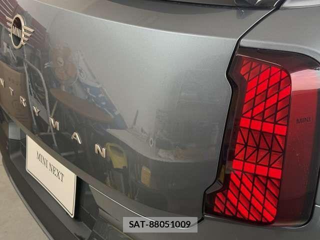 Bmw MINI 2024-09 1228745-12