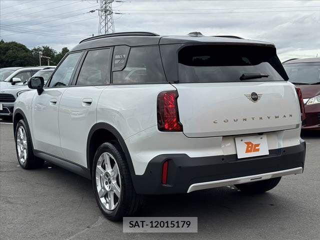 Bmw MINI 2024-03 7392886-12