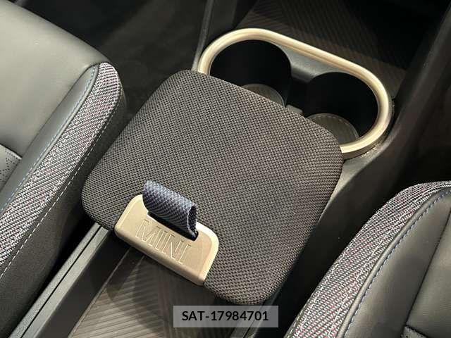 Bmw MINI 2025-06 8131247-16