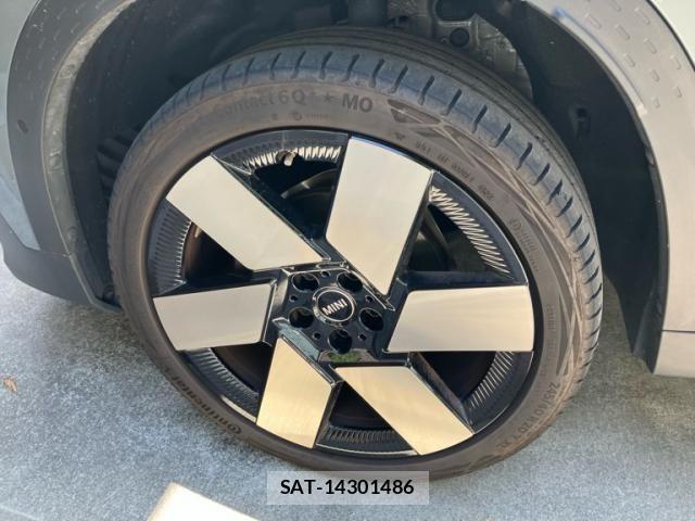 Bmw MINI 2024-04 8230827-6