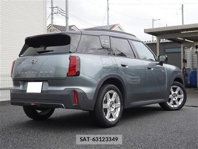 Bmw MINI 2024-08 8413629-2