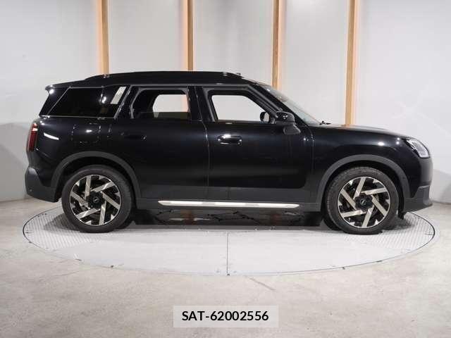Bmw MINI 2024-10 8849854-22