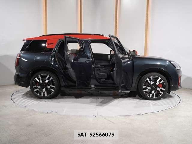 Bmw MINI 2024-12 8849853-22