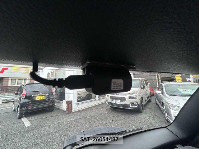 Bmw MINI 2022-04 7358769-8