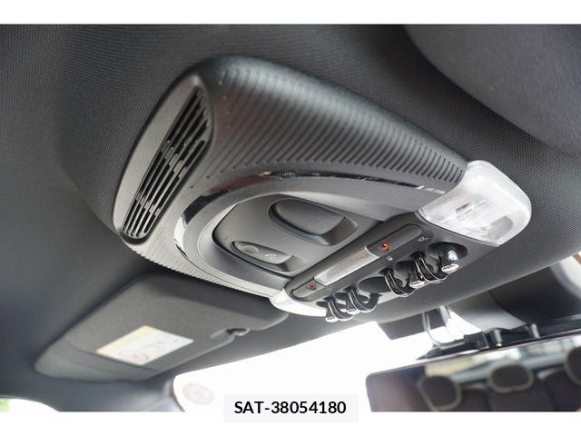 Bmw MINI 2021-12 8849861-18