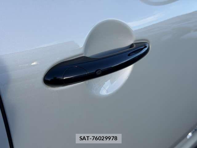 Bmw MINI 2021-06 8848947-13