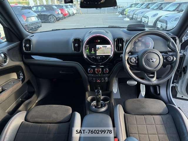 Bmw MINI 2021-06 8848947-18
