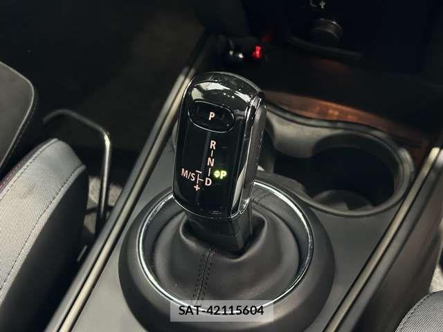 Bmw MINI 2022-07 8883933-10