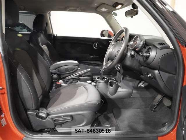 Bmw MINI 2019-05 5872343-11