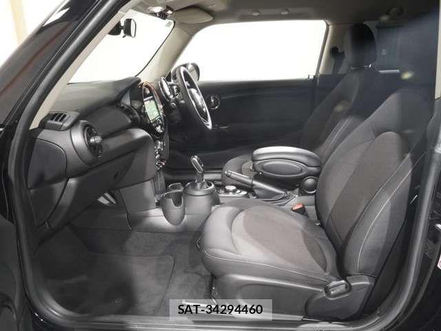 Bmw MINI 2019-07 5872342-11