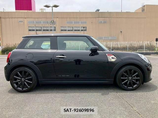 Bmw MINI 2021-01 7358766-11