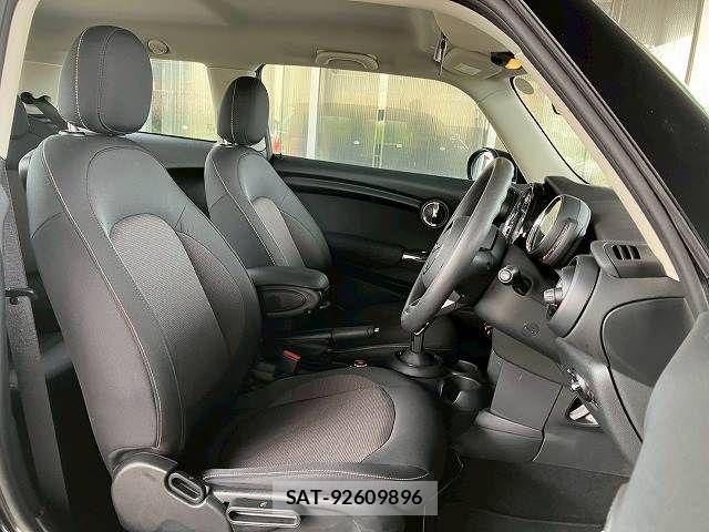 Bmw MINI 2021-01 7358766-16