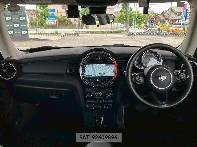 Bmw MINI 2021-01 7358766-2