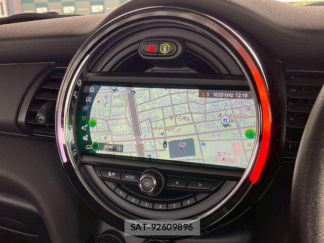Bmw MINI 2021-01 7358766-3