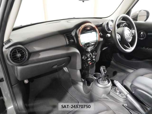 Bmw MINI 2019-02 5872354-13