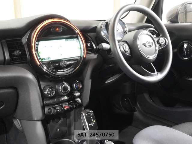 Bmw MINI 2019-02 5872354-16