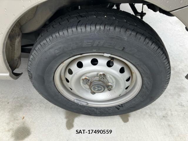 Mitsubishi I 2004-12 7020908-8