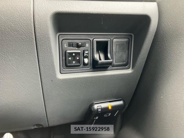 Mitsubishi MINICA 2005-02 7272339-13
