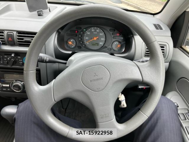 Mitsubishi MINICA 2005-02 7272339-14